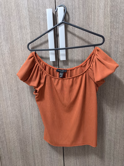 Brown Top by New Look — pre-loved on Thrifted.mt