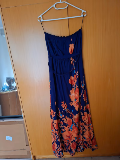 Navy Floral Strapless Maxi Dress — pre-loved on Thrifted.mt