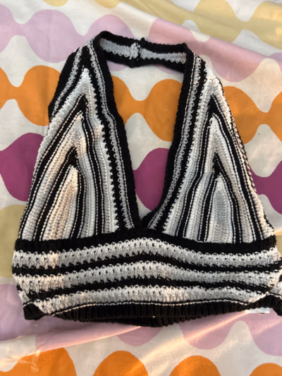 Crochet bikini top by No brand — pre-loved on Thrifted.mt