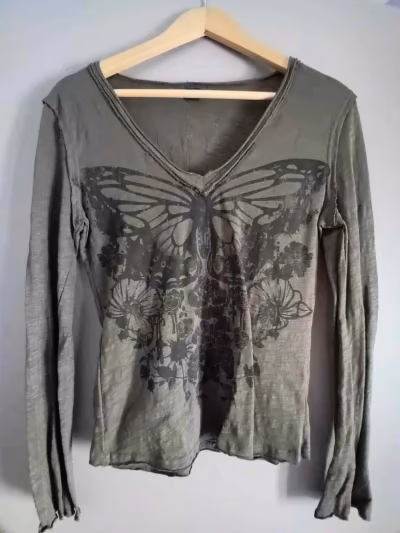 Butterfly print long sleeve top by Bohemela SHEIN — pre-loved on Thrifted.mt