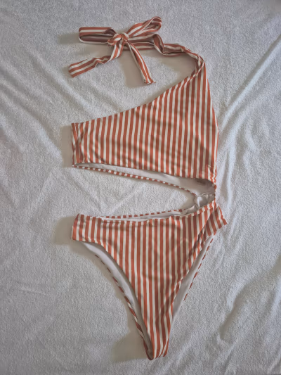Striped One Shoulder Swimsuit by SHEIN — pre-loved on Thrifted.mt