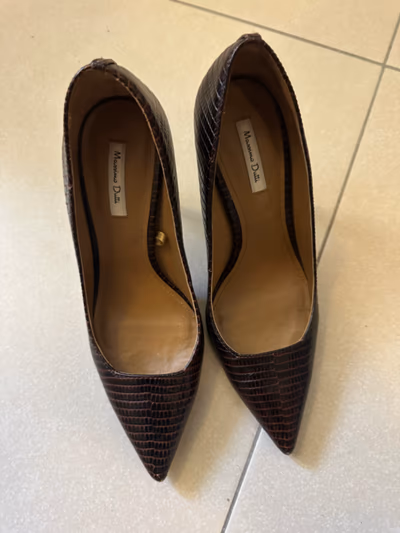 Sapatos de salto alto Massimo Dutti com estampa de réptil by Massimo Dutti — pre-loved on Thrifted.mt