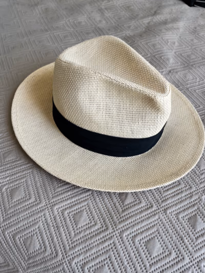Straw Fedora Style Hat — pre-loved on Thrifted.mt