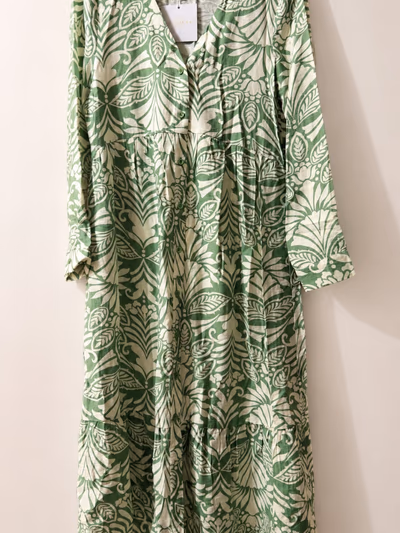 Maxi dress new summer winter — pre-loved on Thrifted.mt