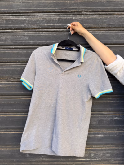 Fred Perry grey polo shirt by Fred Perry — pre-loved on Thrifted.mt