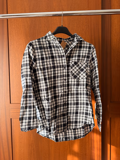 New Look Black White Checked Shirt — pre-loved on Thrifted.mt