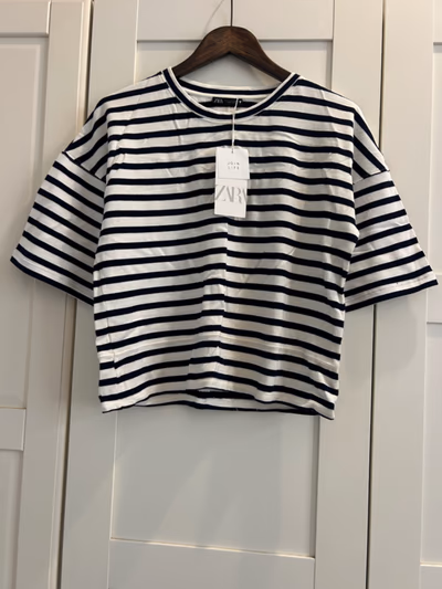 Jersey corto ligero de rayas by Zara — pre-loved on Thrifted.mt
