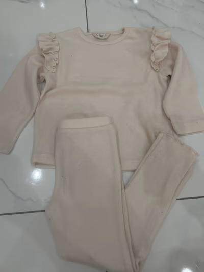 Cream frilled lounge set — pre-loved on Thrifted.mt