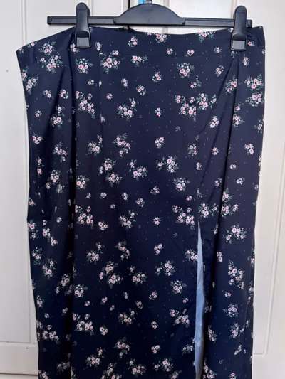 Navy Floral Midi Skirt by Shein — pre-loved on Thrifted.mt