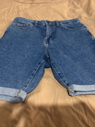 Denim Roll-Up Shorts — pre-loved on Thrifted.mt