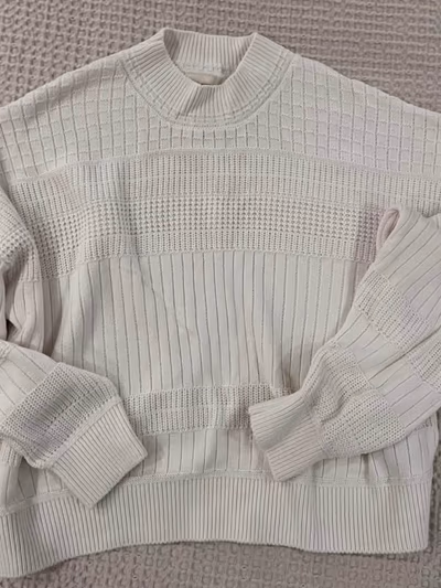 Chunky Knit Patterned Jumper — pre-loved on Thrifted.mt
