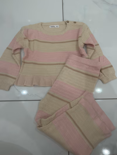 striped knit lounge set — pre-loved on Thrifted.mt