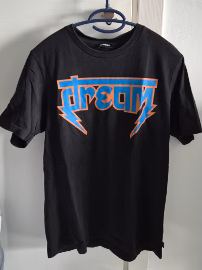 Diesel black graphic t-shirt by Diesel — pre-loved on Thrifted.mt