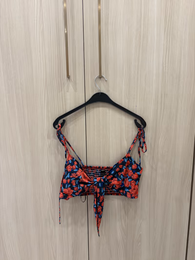 Floral Print Tie-Front Top — pre-loved on Thrifted.mt