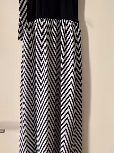 Monochrome Chevron Sleeveless Maxi Dress — pre-loved on Thrifted.mt