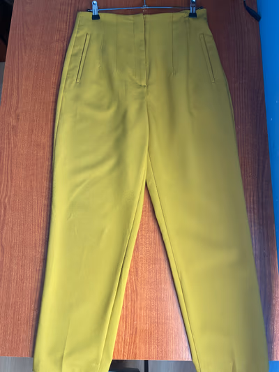 Zara high-waisted tailored trousers by Zara — pre-loved on Thrifted.mt