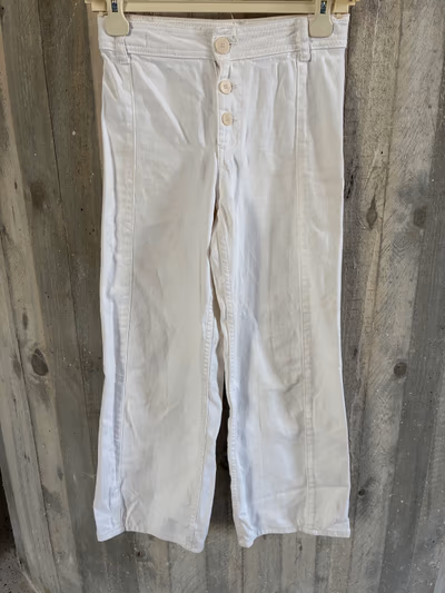 Zara White button-front trousers by Zara — pre-loved on Thrifted.mt