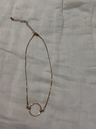 Minimalist Gold Circle Pendant Necklace — pre-loved on Thrifted.mt