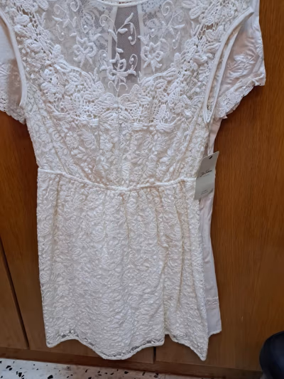 Zara White lace mini dress with tags — pre-loved on Thrifted.mt