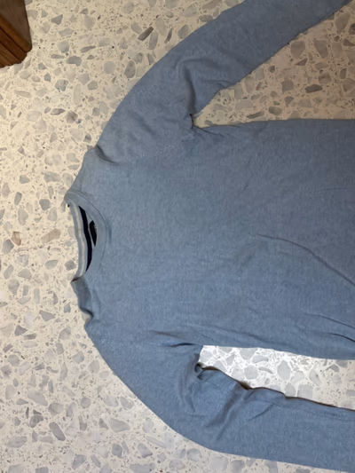 Maglione lavorato a maglia azzurro by Pull&Bear — pre-loved on Thrifted.mt