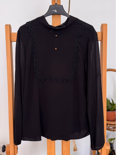 Black blouse with lace detail — pre-loved on Thrifted.mt