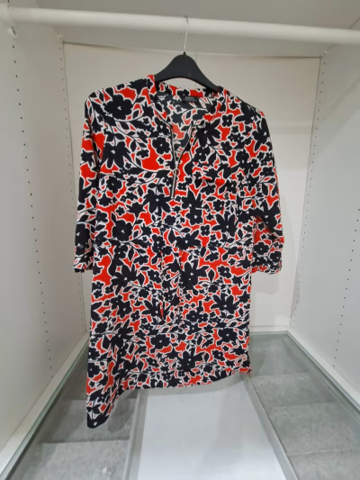 Papaya Patterned Zip-Neck dress by Papaya — pre-loved on Thrifted.mt
