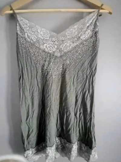 Green lace embellished cami top — pre-loved on Thrifted.mt