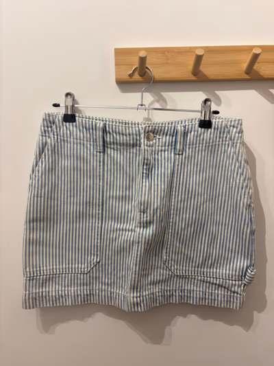 Striped denim mini skirt by MNG — pre-loved on Thrifted.mt
