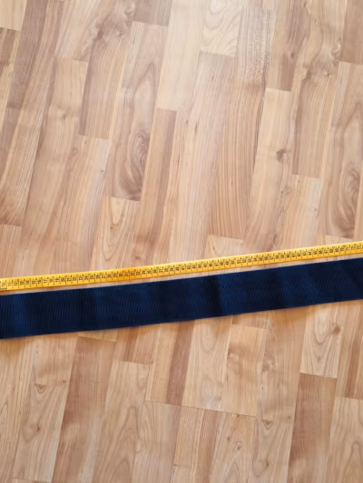 Classic black elasticated waist belt — pre-loved on Thrifted.mt