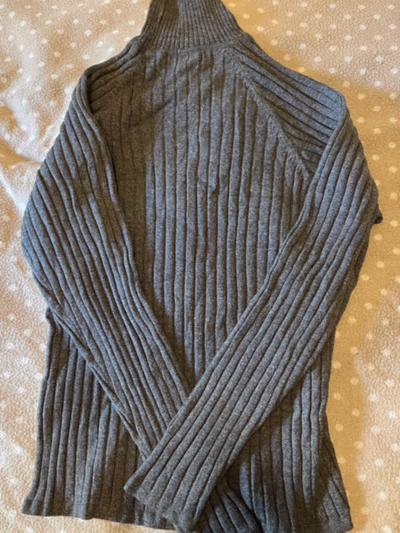 Grey Ribbed Turtleneck Jumper by 4YOU — pre-loved on Thrifted.mt