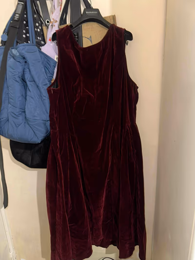 Burgundy velvet bow back dress Curve Please check Dimensions  by Cider  — pre-loved on Thrifted.mt