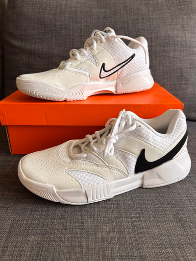 Nike COURT LITE 4 tennis shoes  by Nike — pre-loved on Thrifted.mt