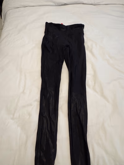 Spanx Black Metallic Leggings by Spanx — pre-loved on Thrifted.mt