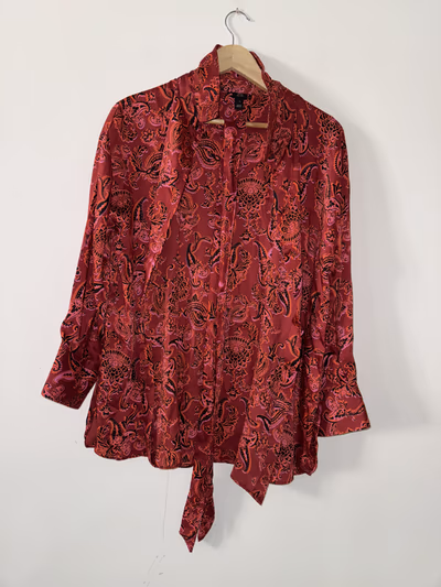 Paisley Print Pussy Bow Blouse by River Island — pre-loved on Thrifted.mt