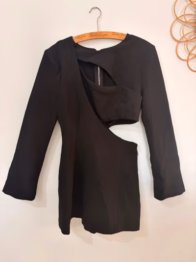 Casual Black Dress ZARA - Size S — pre-loved on Thrifted.mt