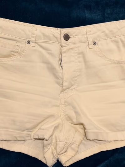 Cream Denim Shorts — pre-loved on Thrifted.mt