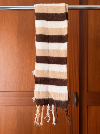 White-Brown Scarf — pre-loved on Thrifted.mt