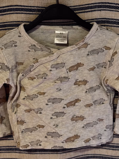 Little One Baby Wrap Top by Little One — pre-loved on Thrifted.mt
