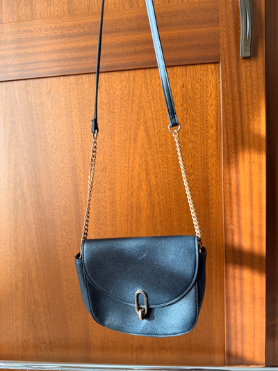 Borsa a tracolla Mango Black — pre-loved on Thrifted.mt