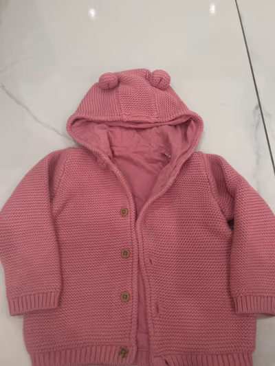 Hoodie by M&S — pre-loved on Thrifted.mt