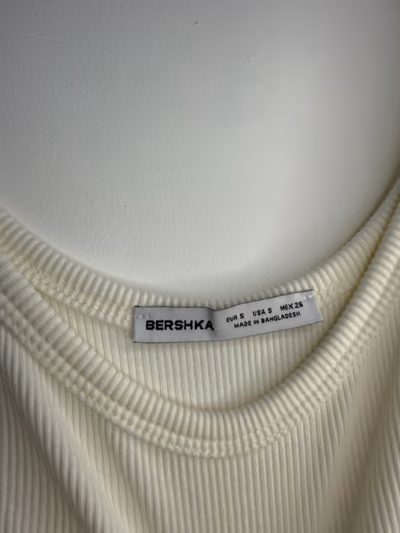 Bershka White Ribbed Scoop Neck Maxi Dress — pre-loved on Thrifted.mt
