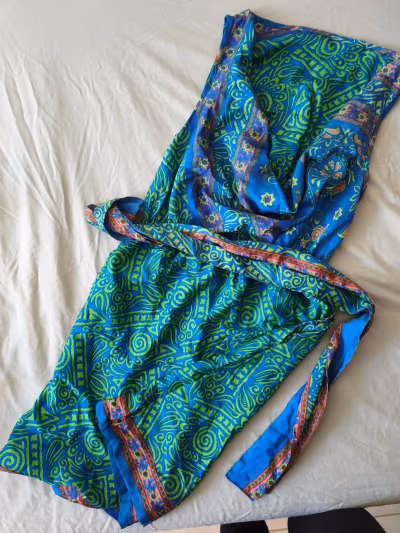 Blue Green Paisley Wrap Dress by Unknown — pre-loved on Thrifted.mt