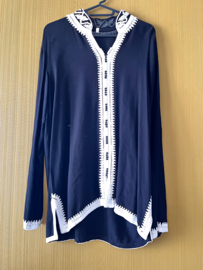 Navy Embroidered Cardigan — pre-loved on Thrifted.mt