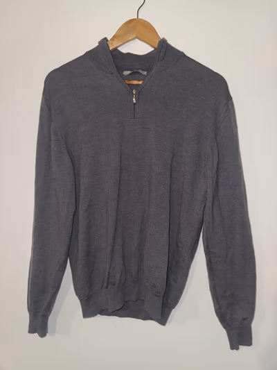 Ingram Grey Quarter Zip Jumper by Ingram — pre-loved on Thrifted.mt