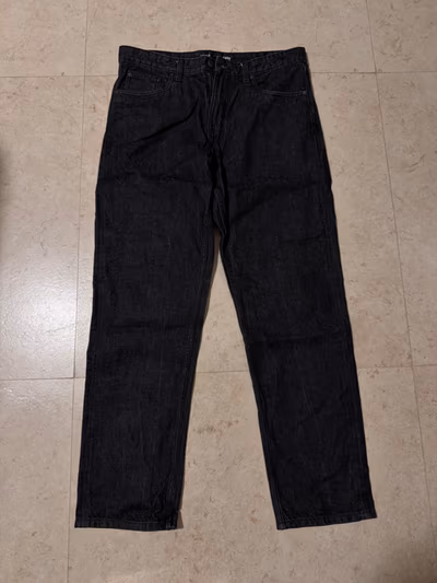 Black straight leg denim jeans by Celio — pre-loved on Thrifted.mt