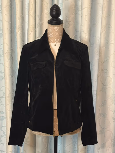 Jones New York Black Jacket Y2K by Jones New York — pre-loved on Thrifted.mt