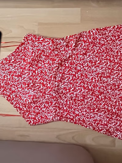 Red mini floral dress by Alcott — pre-loved on Thrifted.mt