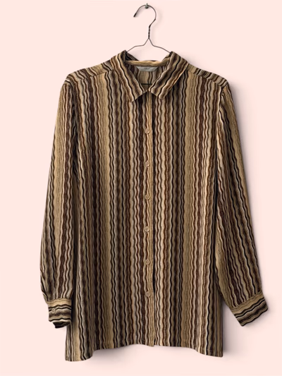 Camisa vintage com botões e riscas onduladas by Marks & Spencer — pre-loved on Thrifted.mt
