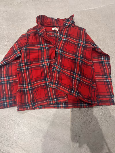 Red plaid flannel shirt by MNG — pre-loved on Thrifted.mt