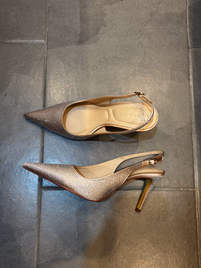 Sparkly embellished gold slingback heels by Primark — pre-loved on Thrifted.mt